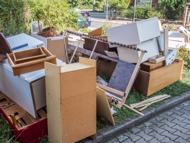  Iowa City, IA Junk Removal Pros